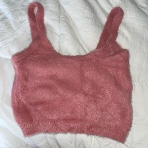 women’s crop top